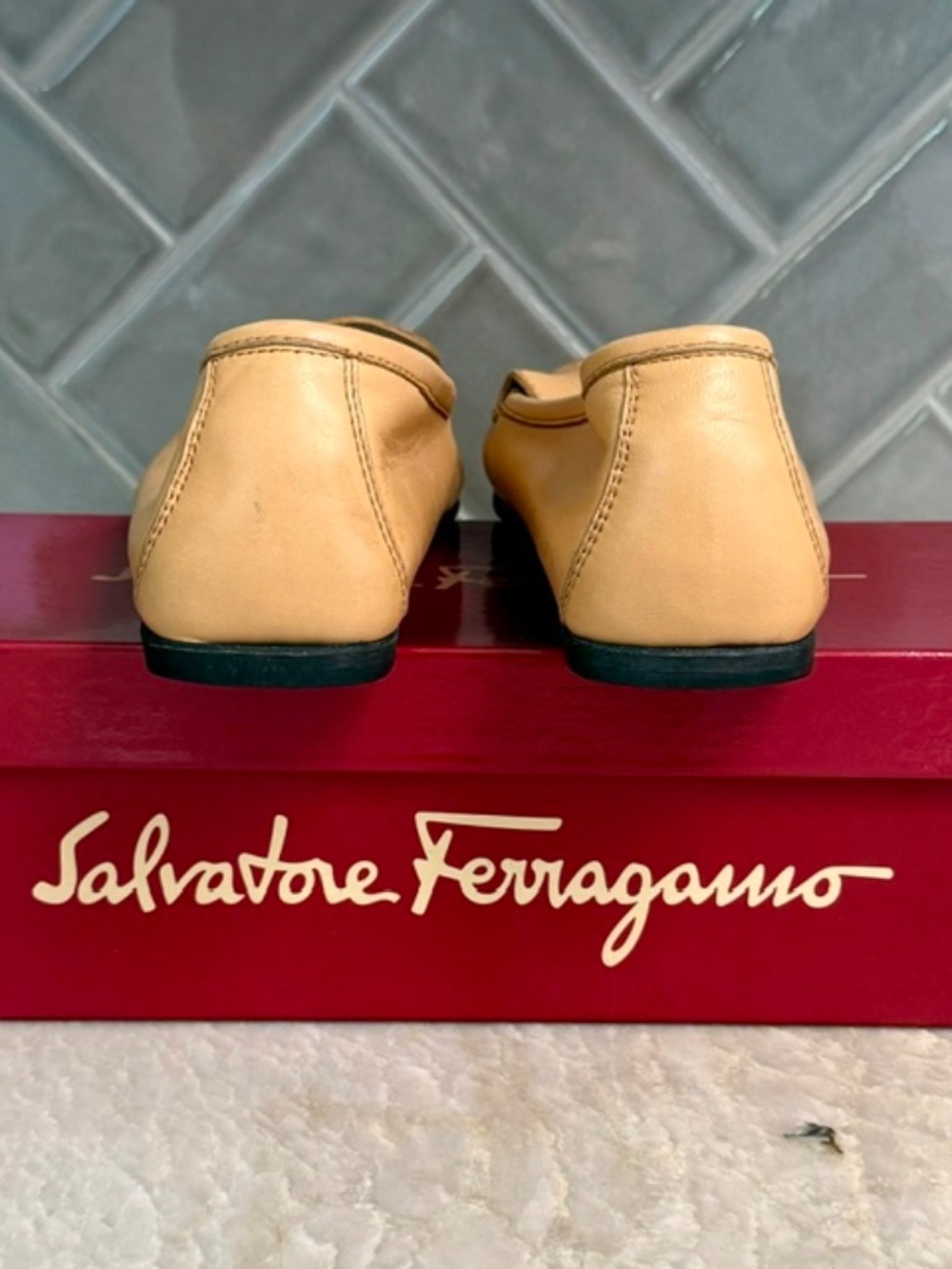 Salvatore Ferragamo  Womens Tan Leather Driving Loafers Size 8AA - Picture 5 of 9